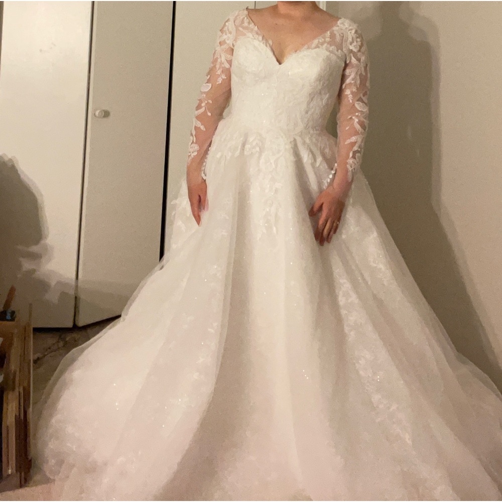 Gorgeous Lace Wedding Dress